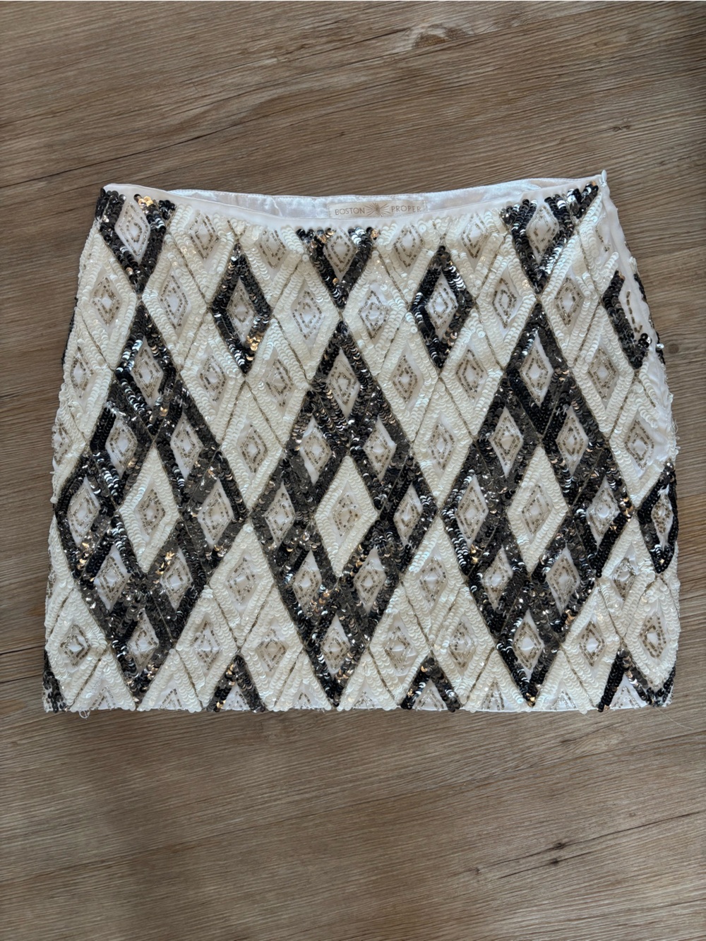 Boston Proper Ivory and Black Sequin Diamond Mini Skirt